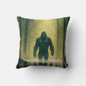 Bigfootはルイジアナ湿原を歩く クッション (裏面)