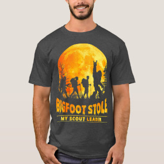 Bigfootは私のスカウトリーダーのハイキングハロウィーンを盗んだ1 Tシャツ