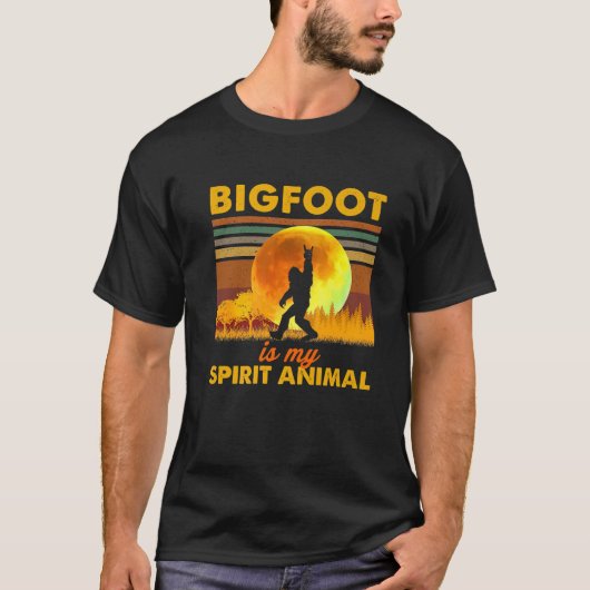 Bigfootは私の精神の動物の大足の歩くで Tシャツ (正面)