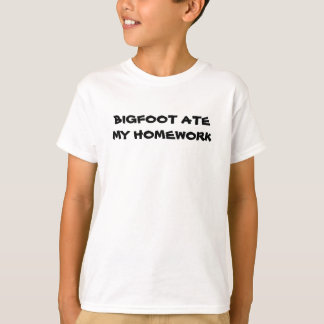Bigfoot食べ My Homework Tシャツ