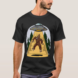 Bigfoot Alien Abduction Tシャツ