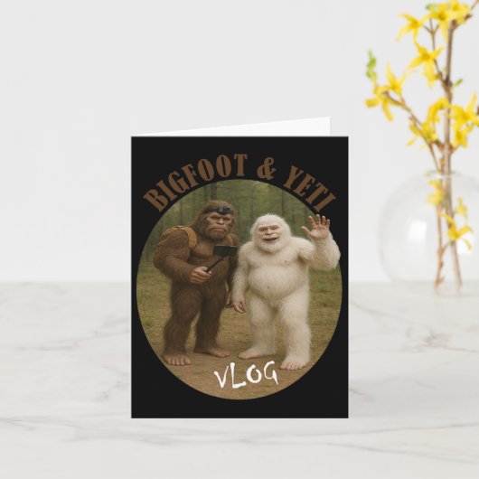 Bigfoot And Friend Vlog Funny Meme Hiking Selfie S カード (黄色い花)