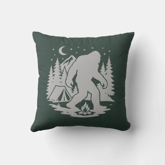 Bigfoot Camping Throw Pillow クッション (裏面)