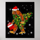 Bigfoot Carrying Christmas Tree Sasquatch Believer ポスター (正面)