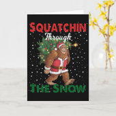 Bigfoot Christmas Funny Squatchin Through The Snow カード (黄色い花)