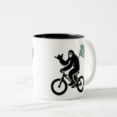 Bigfoot Cycling Delaware Flag ツートーンマグカップ (正面右)