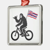 Bigfoot Cycling Hawaii Flag メタルオーナメント (左)