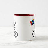Bigfoot Cycling Mississippi Flag ツートーンマグカップ (中央)