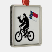Bigfoot Cycling North Carolina Flag メタルオーナメント (右)