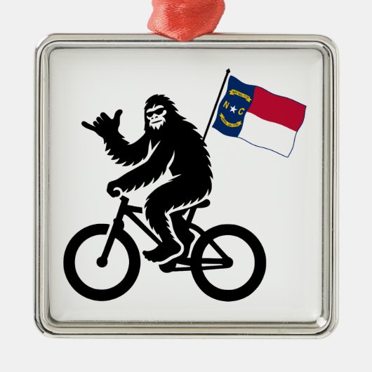 Bigfoot Cycling North Carolina Flag メタルオーナメント (正面)
