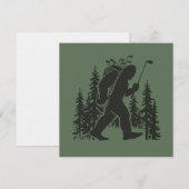 Bigfoot Golfer Tree Funny Sasquatch Golfing Golf 招待状 (正面/裏面)