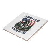 Bigfoot Grandpa Vintage American Flag Shirt Design タイル (側面)