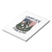 Bigfoot Grandpa Vintage American Flag Shirt Design ノートパッド (回転)