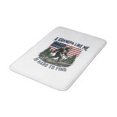 Bigfoot Grandpa Vintage American Flag Shirt Design バスマット (アングル)