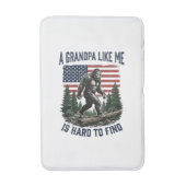 Bigfoot Grandpa Vintage American Flag Shirt Design バスマット (正面縦)