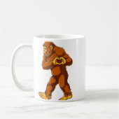 Bigfoot Heart Hands Funny Sasquatch Lover Valentin コーヒーマグカップ (左)