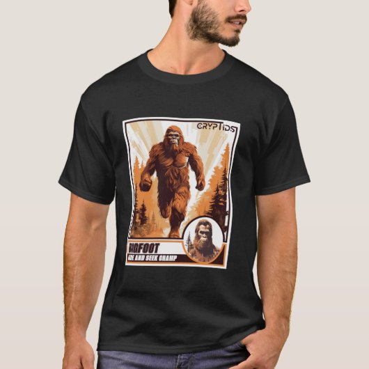 Bigfoot Hide and Seek Champ for Cryptidサスカッチ Tシャツ (正面)