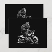 Bigfoot Riding A Motorcycle Bike Funny Sasquatch M サンキューカード (正面/裏面)