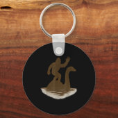 Bigfoot Riding Loch Ness Monster Funny Sasquatch キーホルダー (正面)