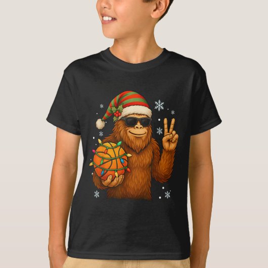Bigfoot Santa Basketball Christmas  Tシャツ (正面)