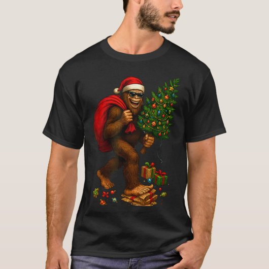 Bigfoot Santa Christmas Tree Lights Xmas Boys Men  Tシャツ (正面)
