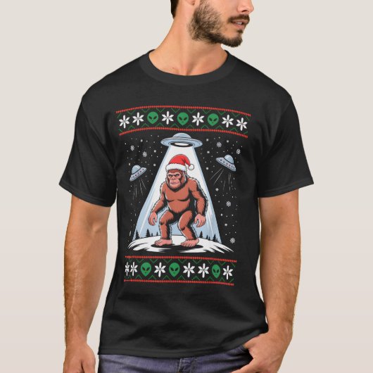 Bigfoot Santa Ufo Alien Funny Ugly Christmas Sweat Tシャツ (正面)
