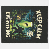 Bigfoot Sasquatch フリースブランケット (正面(横))