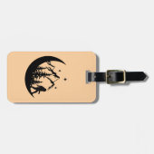 BigFoot Sasquatch Squatchy Forest Mountain QR Code ラゲッジタグ (正面横)