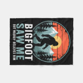 Bigfoot Saw Me But Nobody Believes Him Humor Funny フリースブランケット (正面(横))