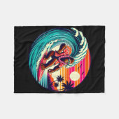 Bigfoot Surfboard Beach Summer Surfing Sasquatch H フリースブランケット (正面(横))