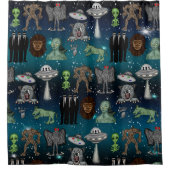 Bigfoot、UFO、エイリアン、その他の暗号 シャワーカーテン (正面)