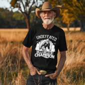 Bigfoot - Undefeated Hide & Seek Champion Tシャツ