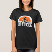 Biking and Cycling   3 Tシャツ (正面)