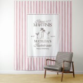 Bikinis and martinis Elegant vintage bachelorette タペストリー (インサイチュ)