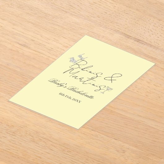 Bikins & Martinis bachelorette party yellow retro アクリル招待状 (レイダウン)