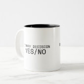 Binary Decision Yes No Minimalist ツートーンマグカップ (正面左)