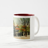 Bird Cages at Zoo, Cincinnati, OHヴィンテージはがき ツートーンマグカップ (正面右)