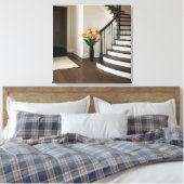 Bird of Paradise Floral Arrangement By a Staircase キャンバスプリント (インサイチュ (寝室))