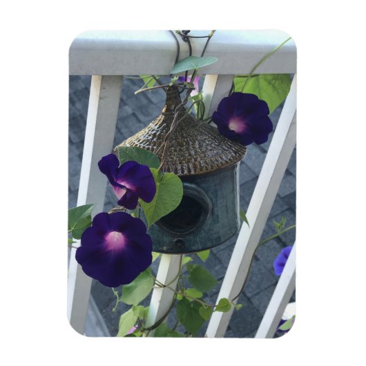 Birdhouse With Morning Glories Magnet マグネット (縦)