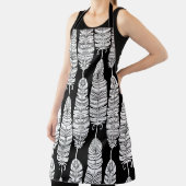 Birds feathers boho seamless pattern in black and エプロン (インサイチュ)
