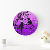 Birds on a branch, Black Against Twilight Purple ラージ壁時計 (ホーム)