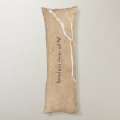Birds on cracked surface, beige brown and text ボディピロー (裏面 (縦))