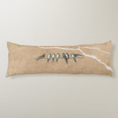 Birds on cracked surface, beige brown and text ボディピロー (正面)