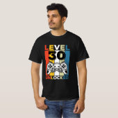 Birthday 30th Level Unlocked 30 Gaming Vintage Tシャツ (正面フル)