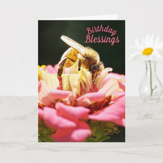 Birthday Blessings Honeybee on Pink Zinnia Flower カード (小さな植物)
