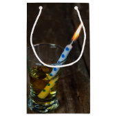 Birthday Candle in Whiskey Shot Glass スモールペーパーバッグ (裏面)