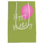 Birthday Cow Wearing a Floral Print Hat ミディアムペーパーバッグ (裏面)