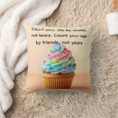 birthday cupcake quotes クッション (ブランケット)
