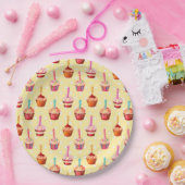 Birthday Cupcakes and Polka Dot ペーパープレート (パーティー)
