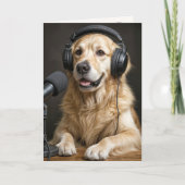 Birthday Golden Retriever Hosting a Podcast カード (正面)